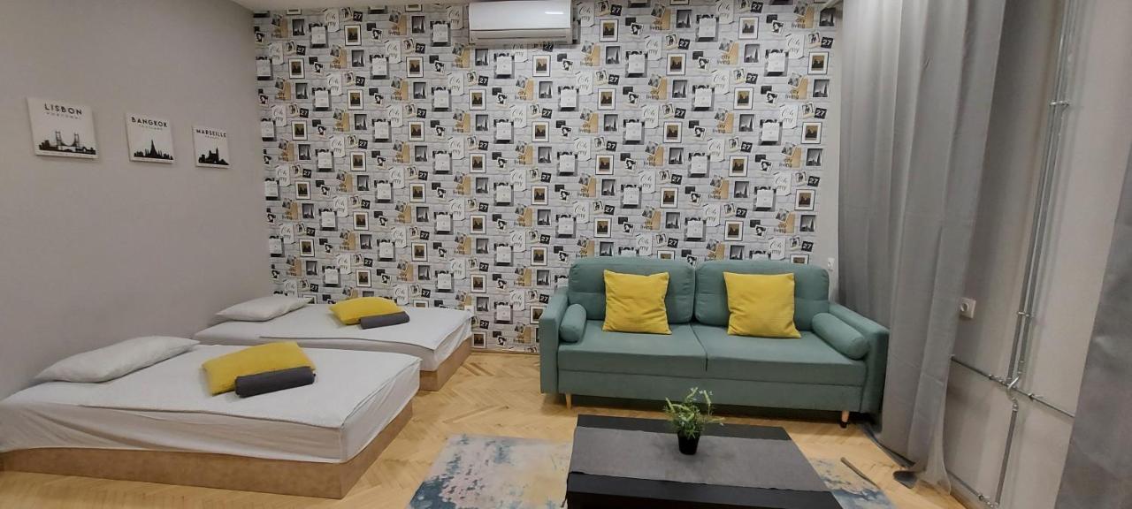 Studio 4 Apartment In The Party District بودابست المظهر الخارجي الصورة